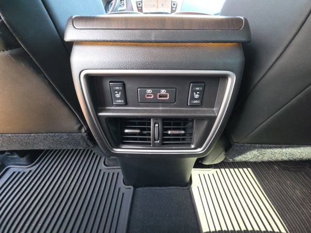 Used 2023 Nissan Murano Platinum w/ Cargo Package image 25