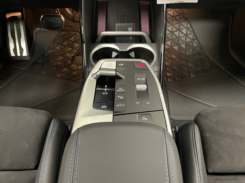 New 2026 BMW X2 M35i w/ Technology Package AWD/4WD image 9
