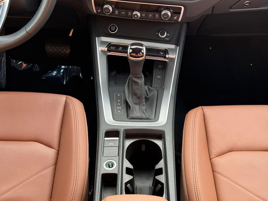 Used 2024 Audi Q3 2.0T Premium Plus image 14