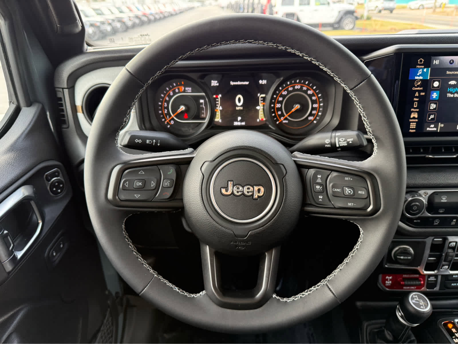 Used 2025 Jeep Gladiator Sport image 15