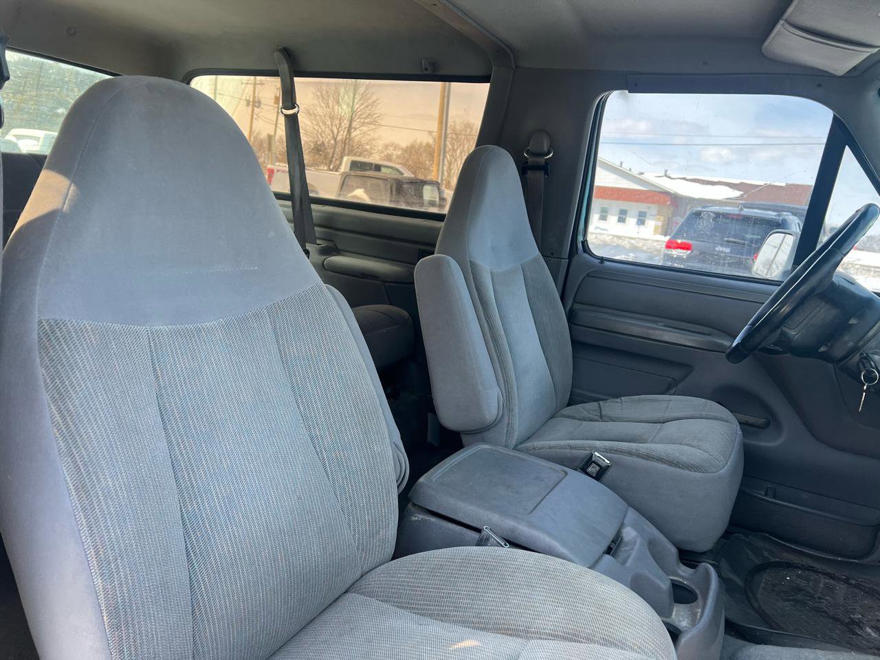 Used 1995 Ford Bronco XLT image 11