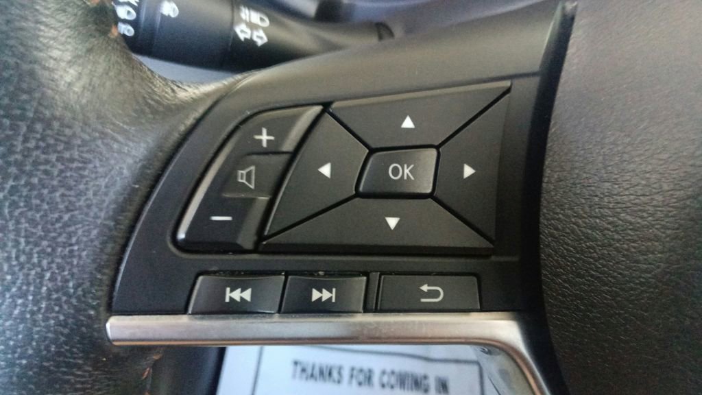 Used 2019 Nissan Kicks SR w/ SR Premium Package FWD image 20