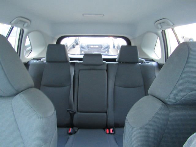 Used 2025 Toyota RAV4 LE image 29