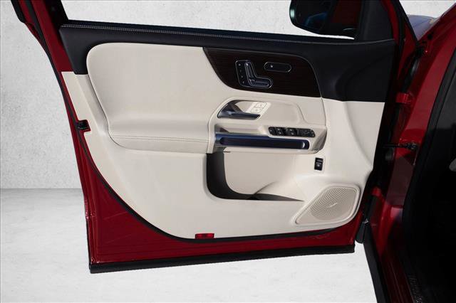 Certified 2026 Mercedes-Benz GLB 250 4MATIC image 12