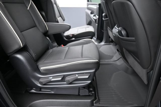 New 2026 Cadillac Escalade ESV Sport w/ LPO, ONYX Package AWD/4WD image 21