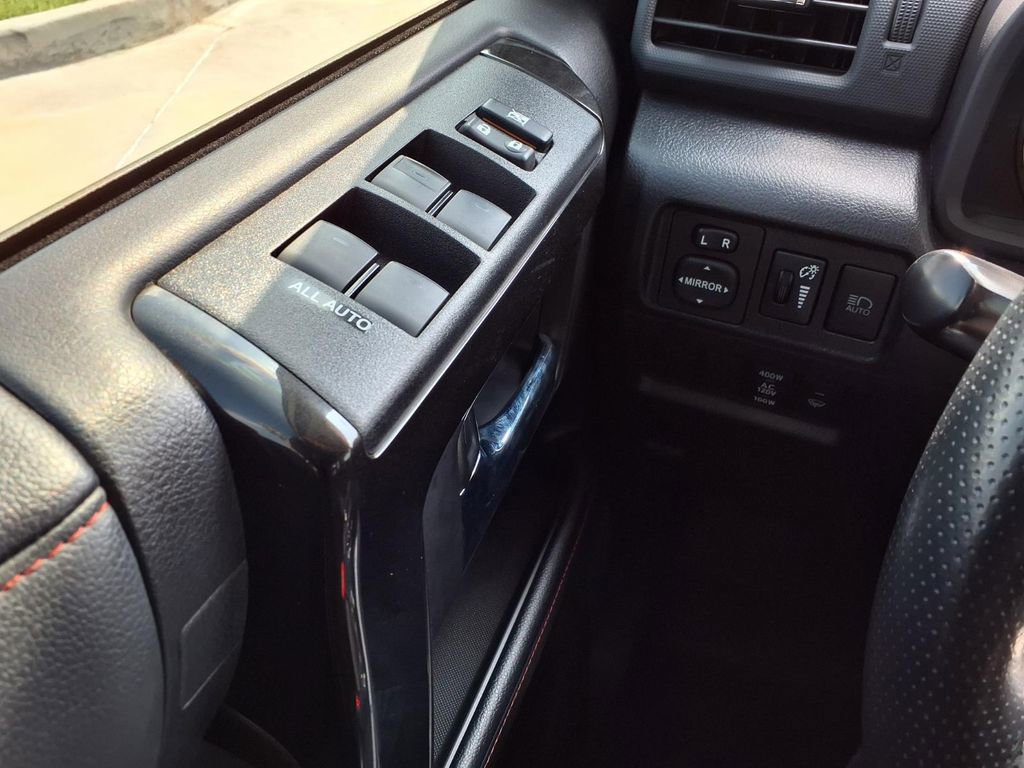 Used 2024 Toyota 4Runner TRD Off-Road Premium AWD/4WD image 19