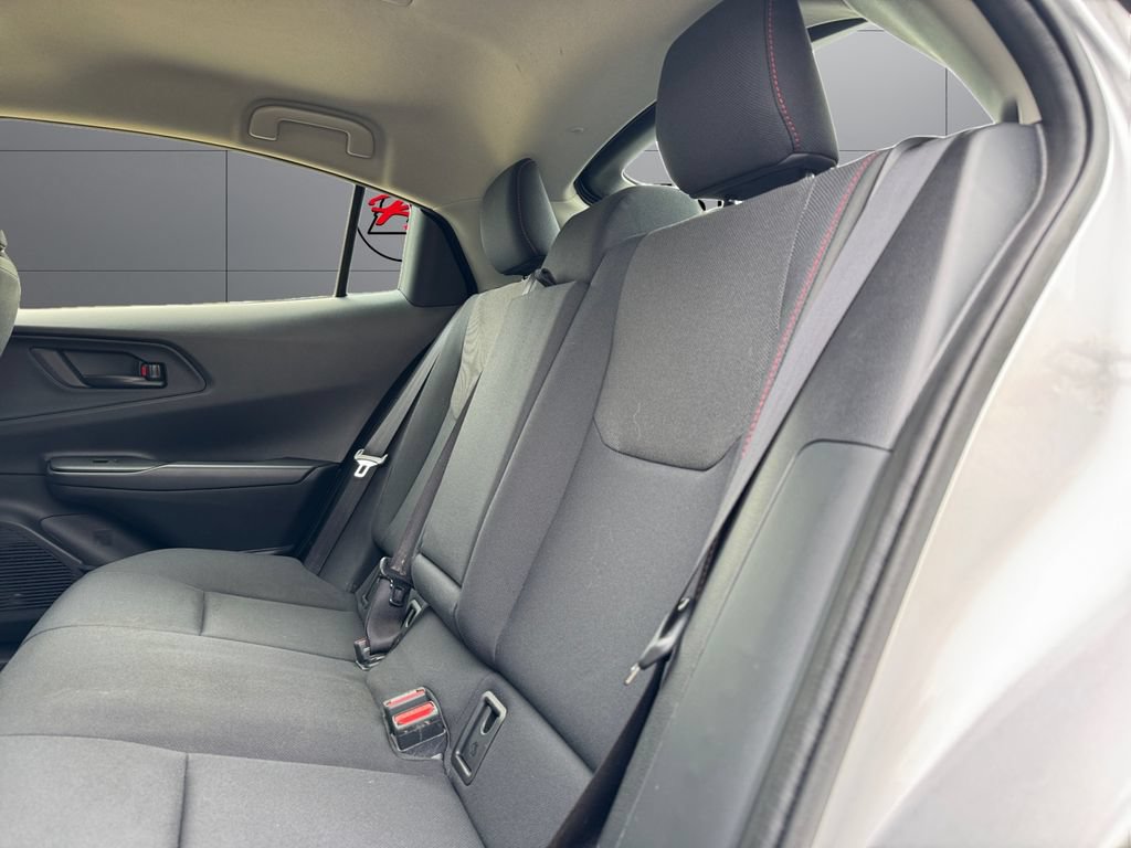 Used 2024 Toyota Prius Prime FWD image 18