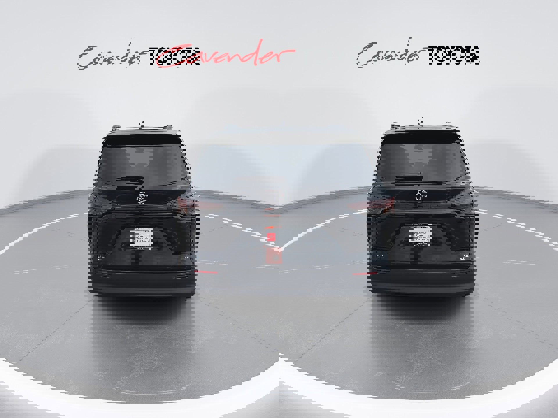Certified 2026 Toyota Sienna XLE image 7
