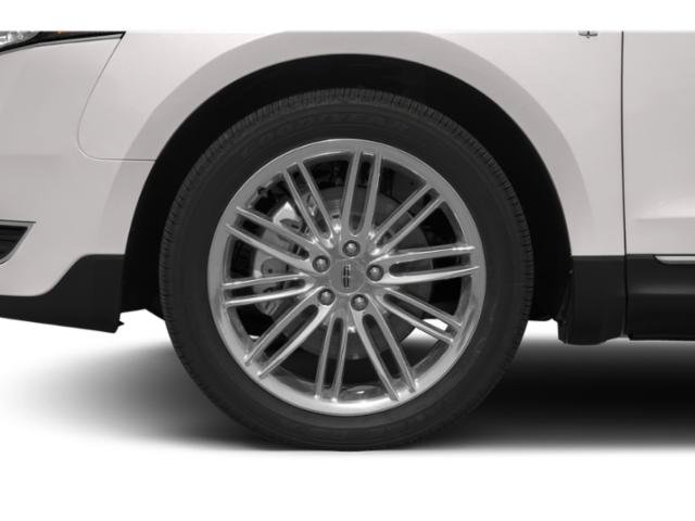 Used 2019 Lincoln MKT AWD image 11