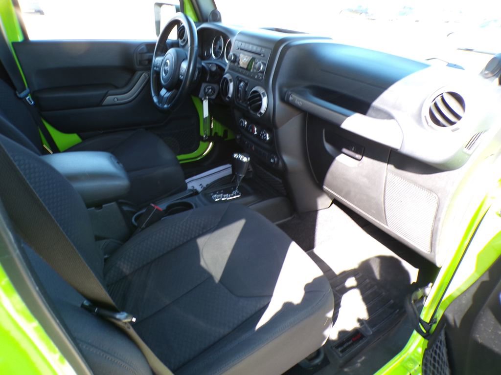 Used 2013 Jeep Wrangler Unlimited Sport image 14