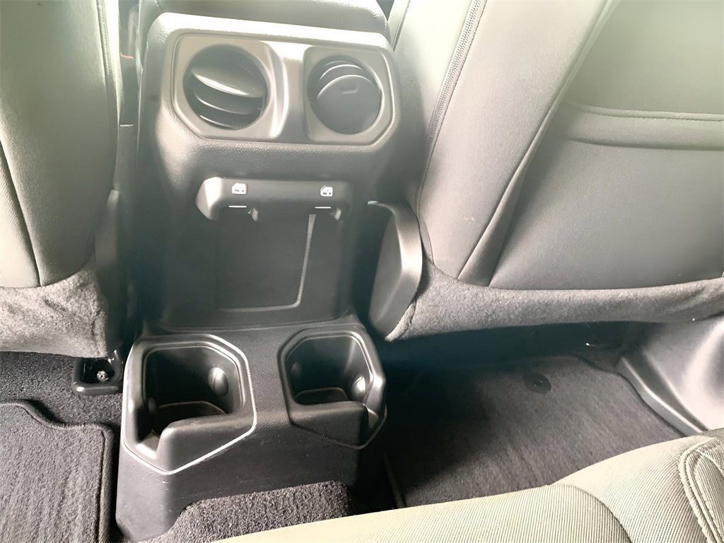 Used 2021 Jeep Gladiator Sport image 18
