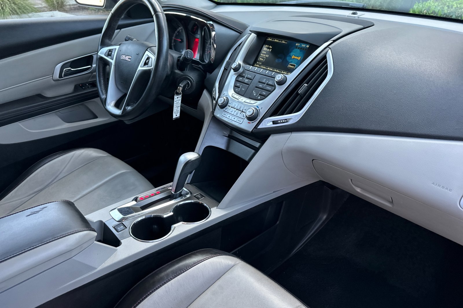 Used 2013 GMC Terrain SLT image 16