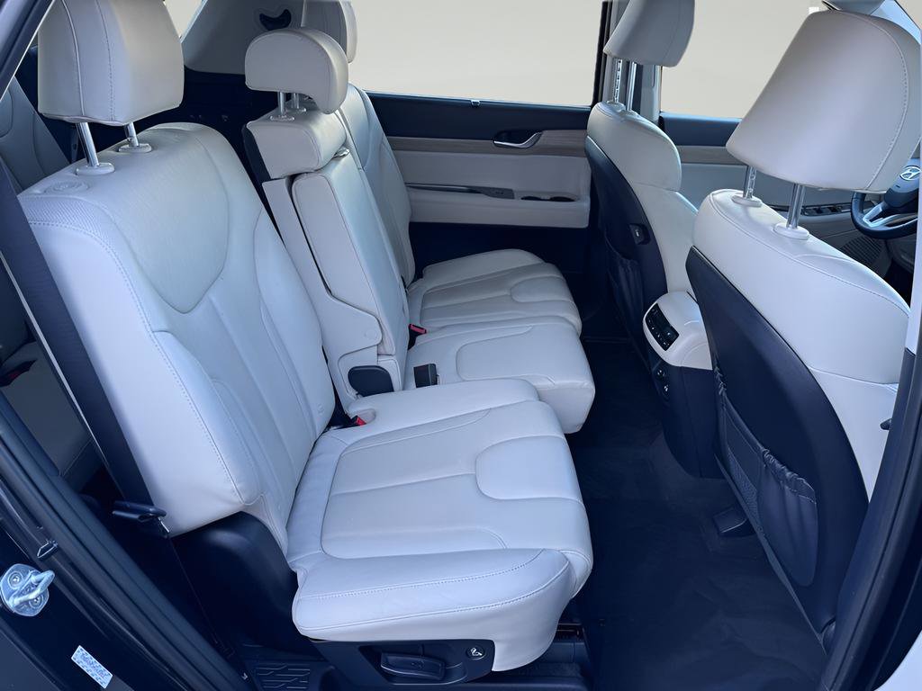 Used 2022 Hyundai Palisade SEL w/ 8P Bench Seat Package AWD/4WD image 32