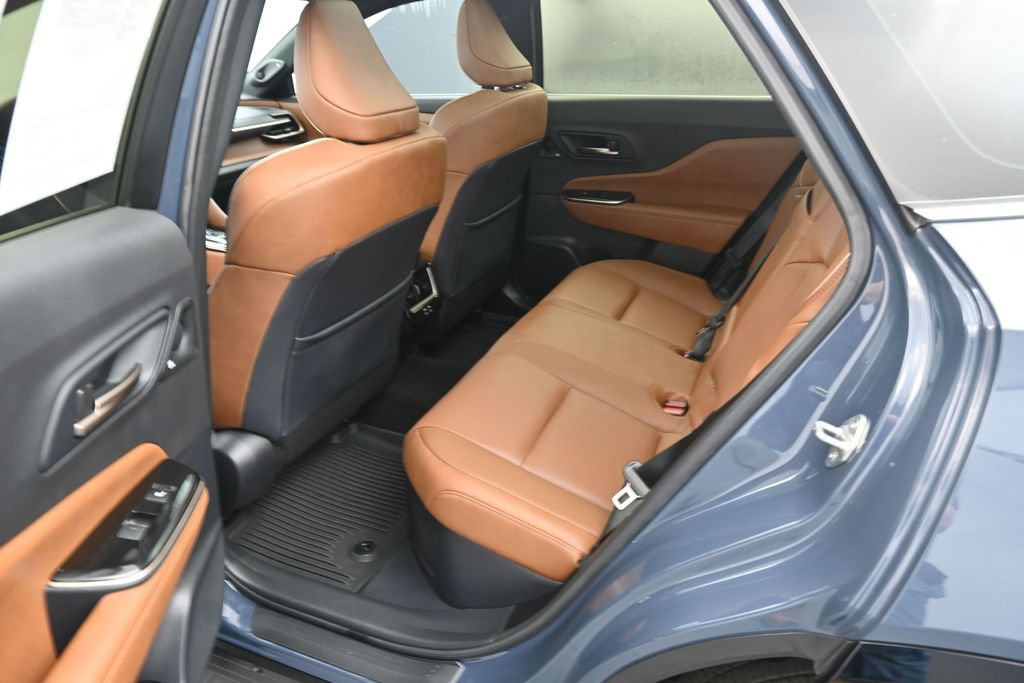 Used 2025 Toyota Crown Signia w/ Advanced Technology Package AWD/4WD image 18