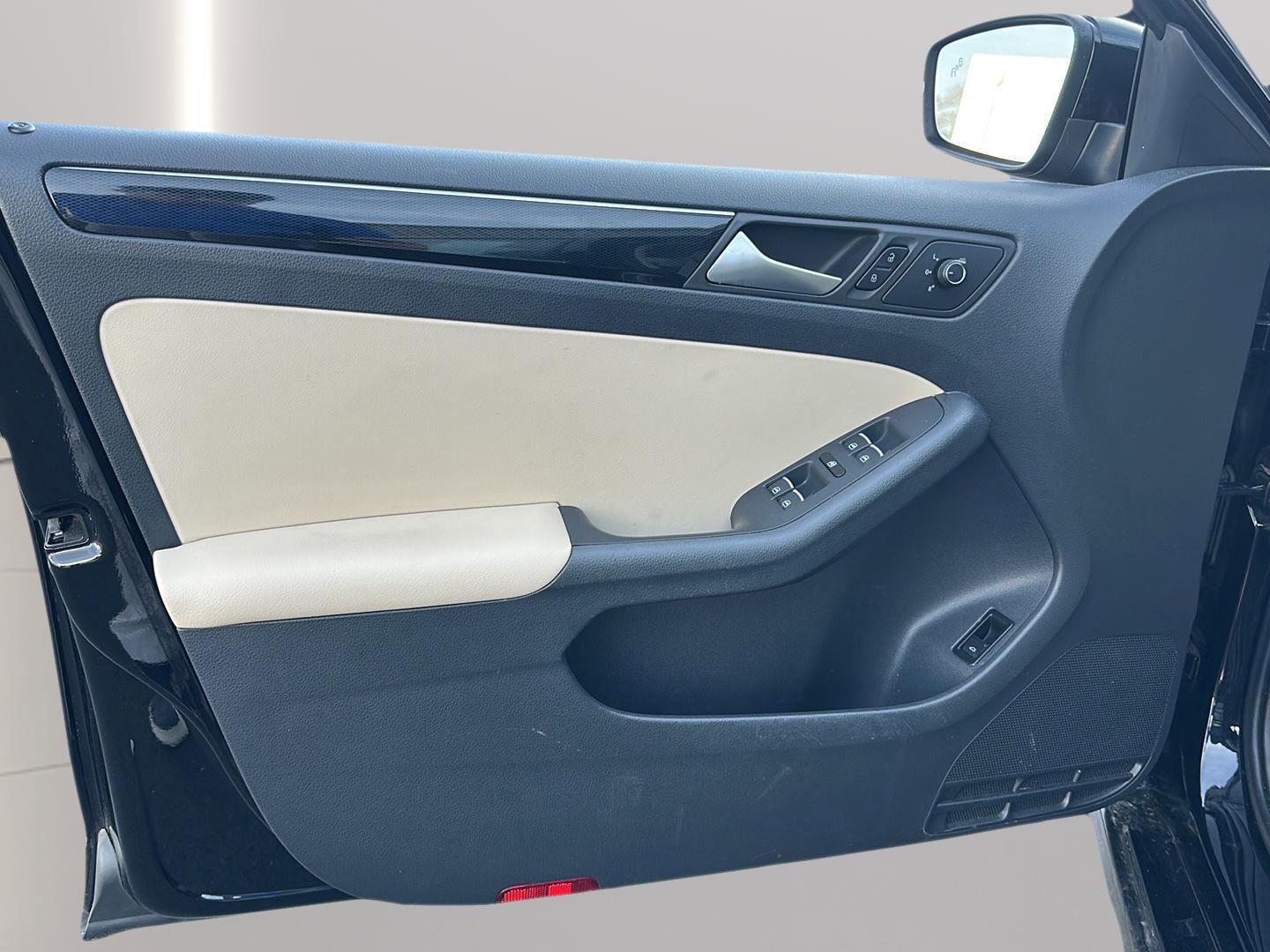 Used 2016 Volkswagen Jetta SEL Premium w/ Lighting Package image 11