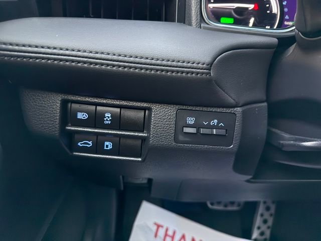 Used 2021 Toyota Avalon XSE image 19