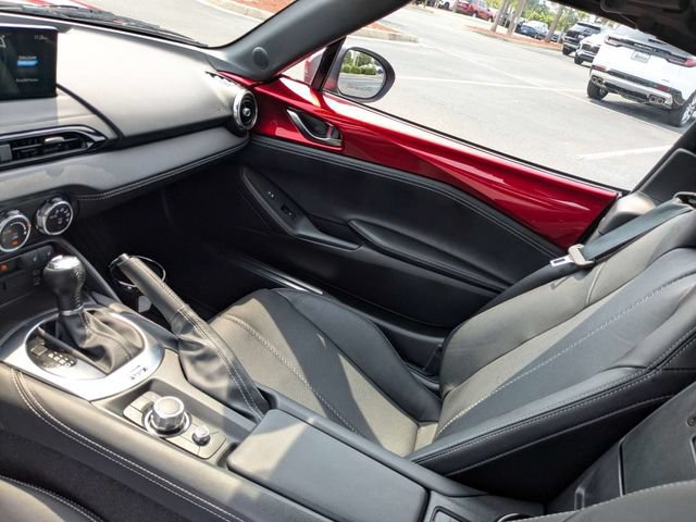 Used 2024 MAZDA MX-5 Miata RF Grand Touring RWD image 17