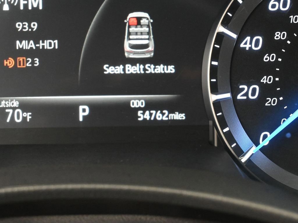 Used 2021 Toyota Highlander XLE FWD image 28