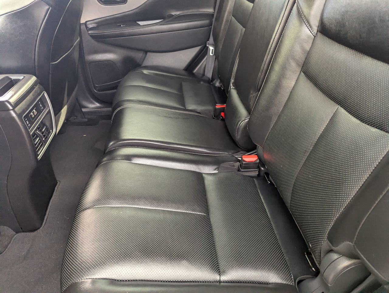 Used 2019 Nissan Murano SL w/ SL Technology Package FWD image 17