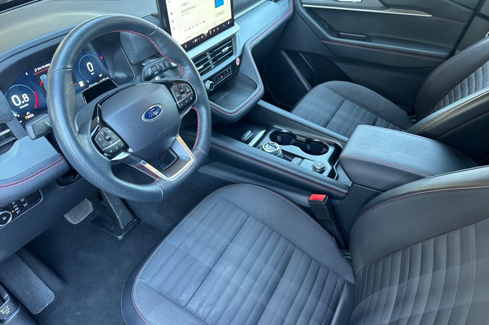 Certified 2025 Ford Explorer ST-Line AWD/4WD image 9