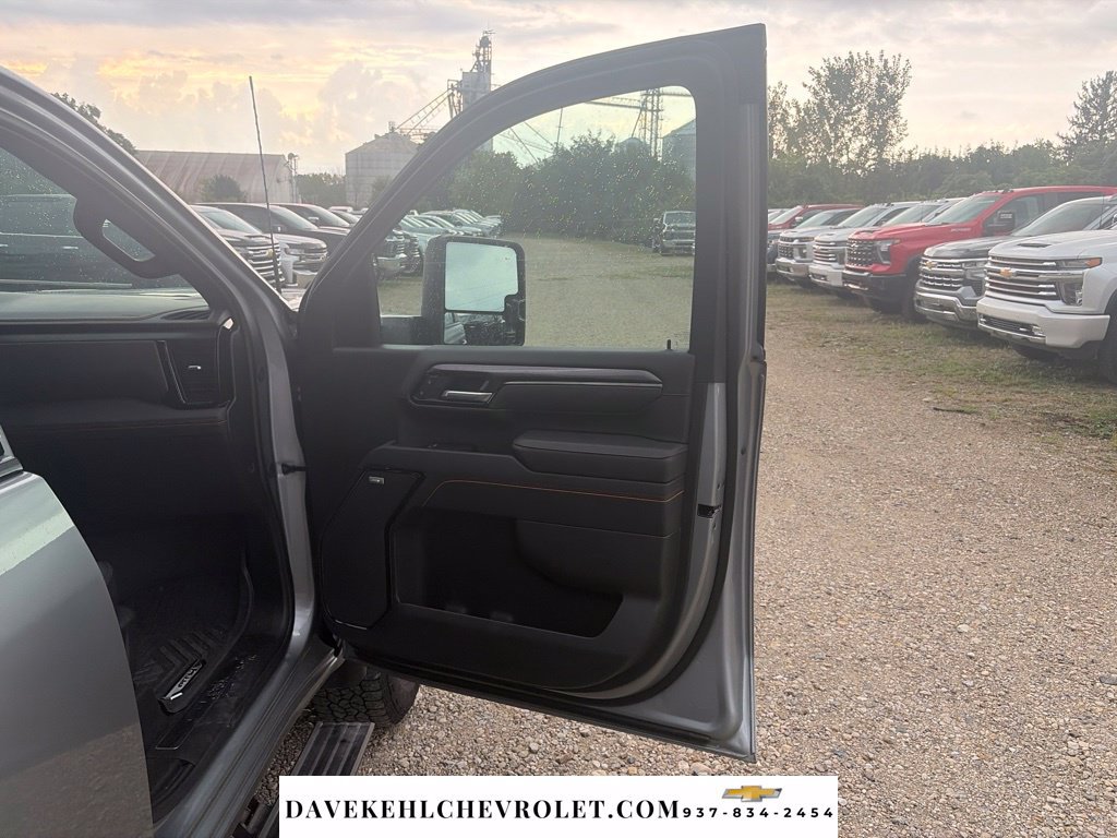 Used 2026 GMC Sierra 2500 AT4 w/ AT4 Premium Plus Package AWD/4WD image 24
