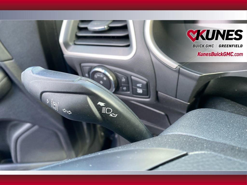 Used 2021 Ford Edge SEL w/ Convenience Package image 25