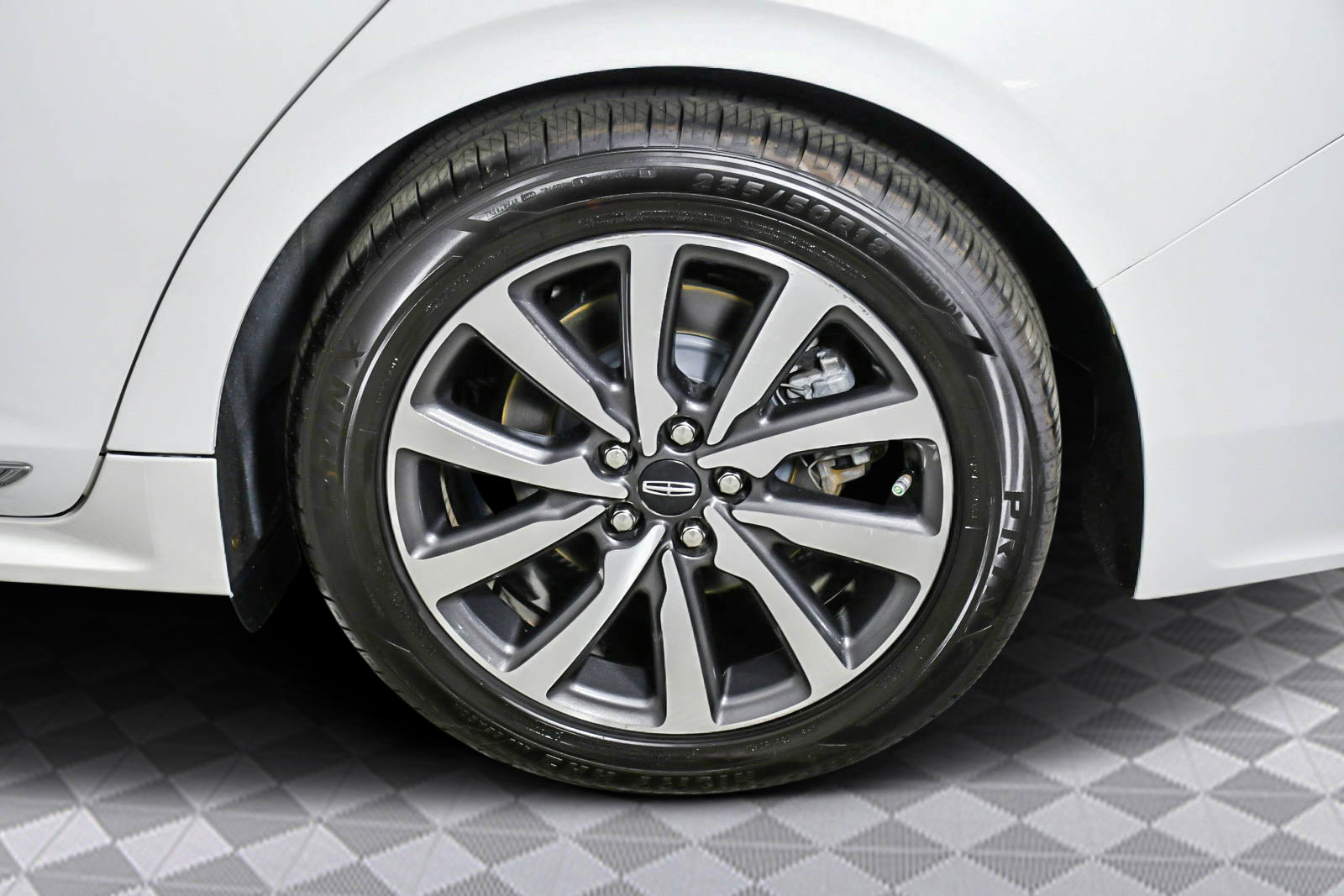 Used 2020 Lincoln Continental image 30