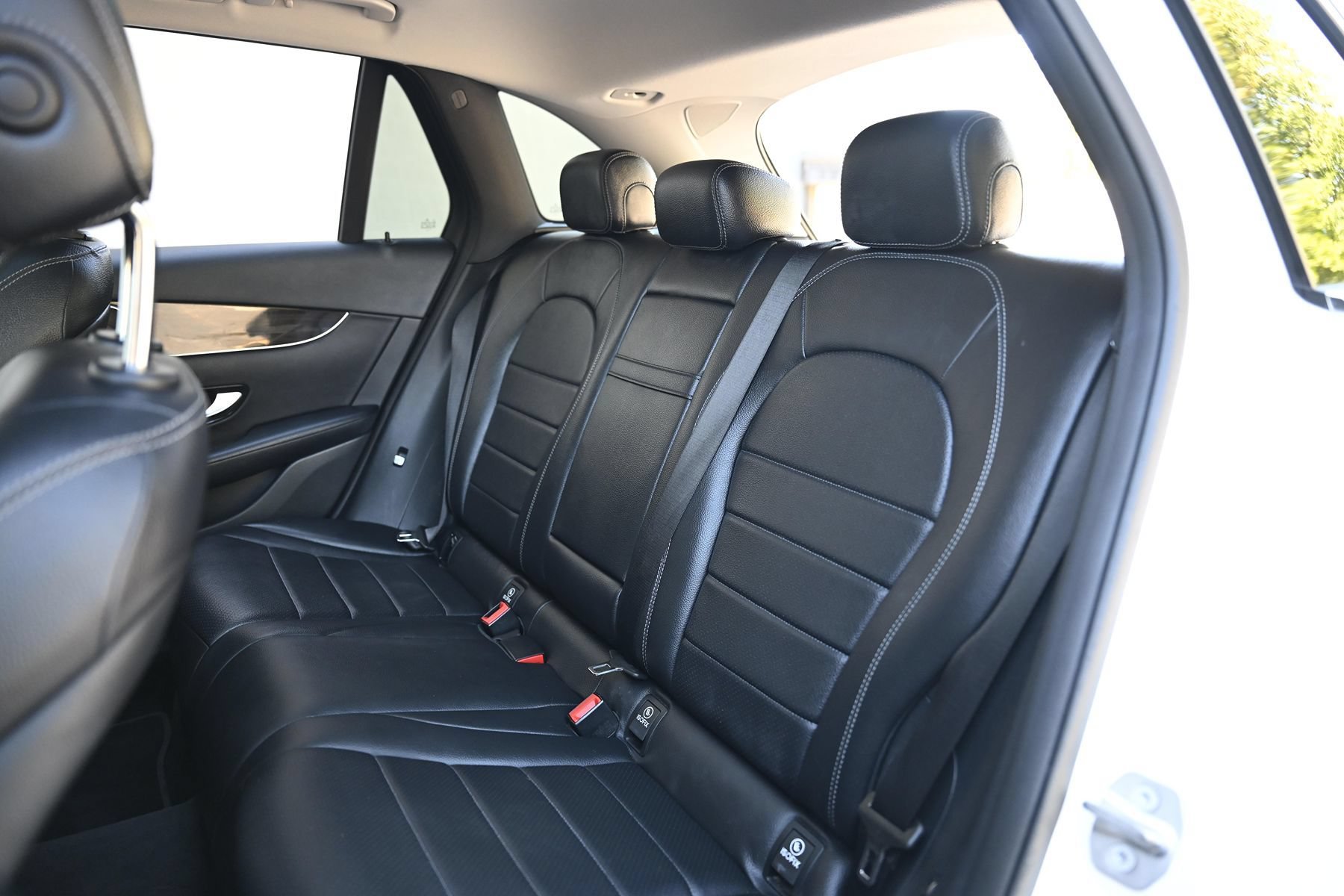 Used 2017 Mercedes-Benz GLC 300 4MATIC image 17