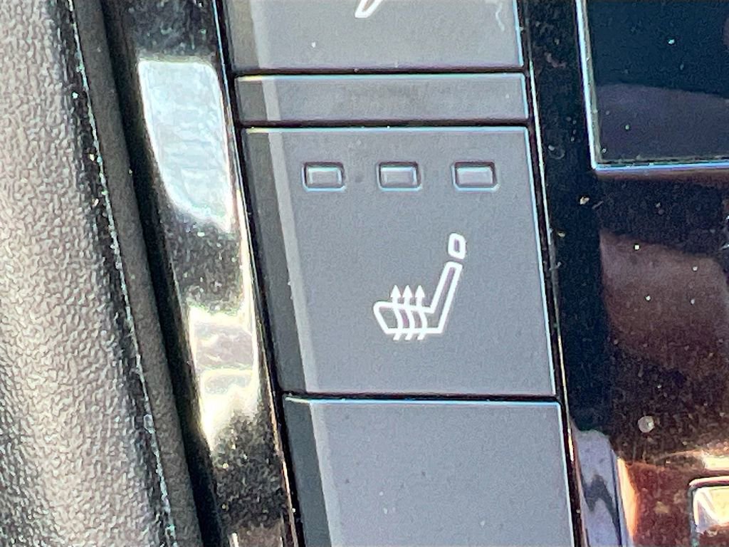 Used 2021 INFINITI QX50 Luxe w/ Appearance Package image 21