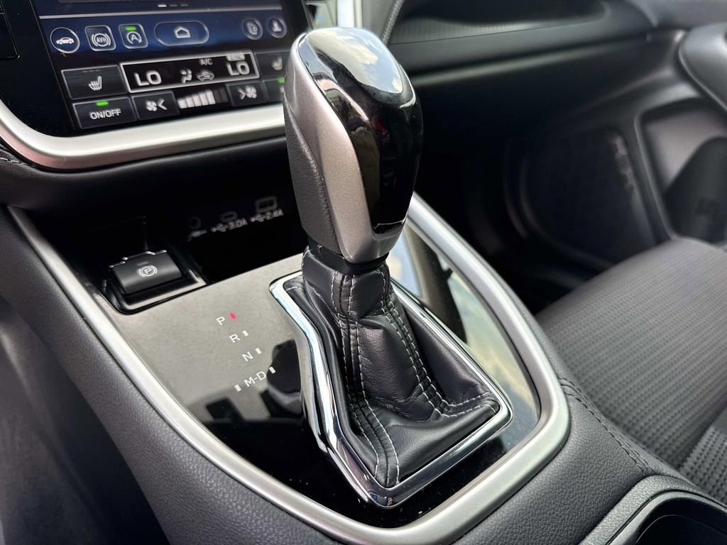 Certified 2025 Subaru Outback Premium AWD/4WD image 31