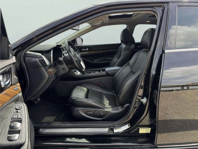 Used 2017 Nissan Maxima Platinum image 17