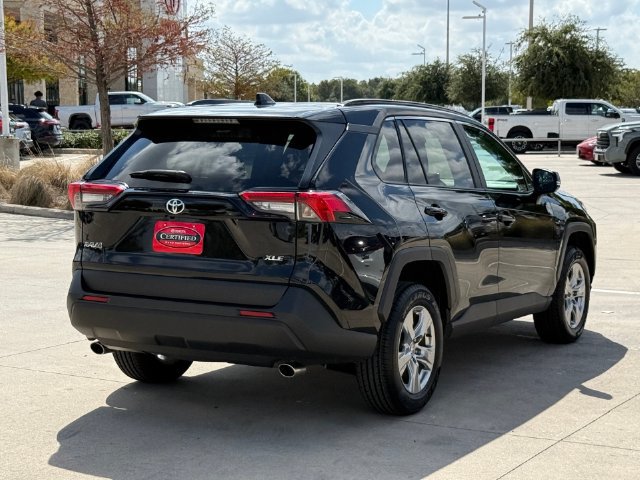 Used 2024 Toyota RAV4 XLE FWD image 6