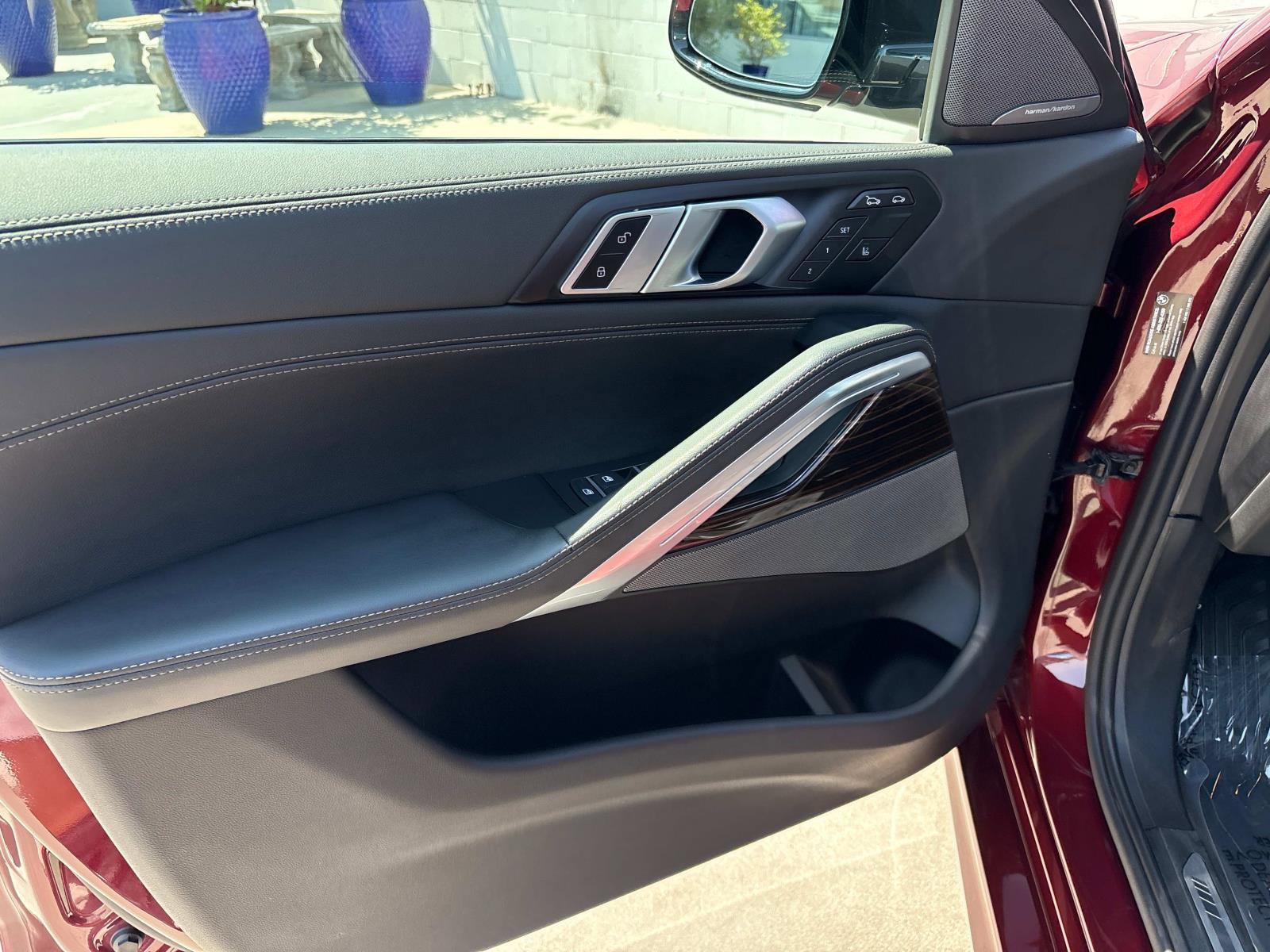 Used 2025 BMW X6 xDrive40i AWD/4WD image 15