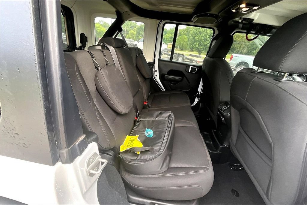 Used 2023 Jeep Wrangler Unlimited w/ Cold Weather Group AWD/4WD image 23