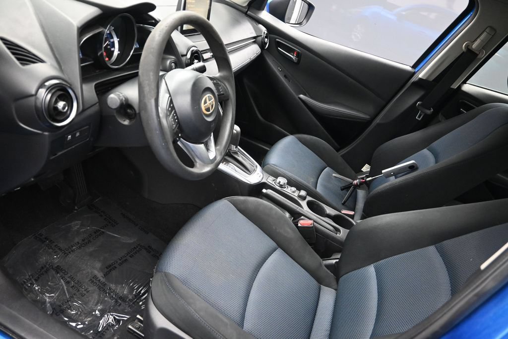 Used 2016 Scion iA FWD image 17
