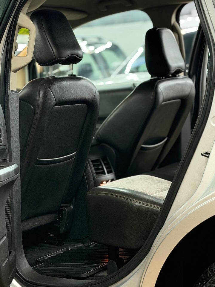 Used 2010 Ford Edge Sport image 8