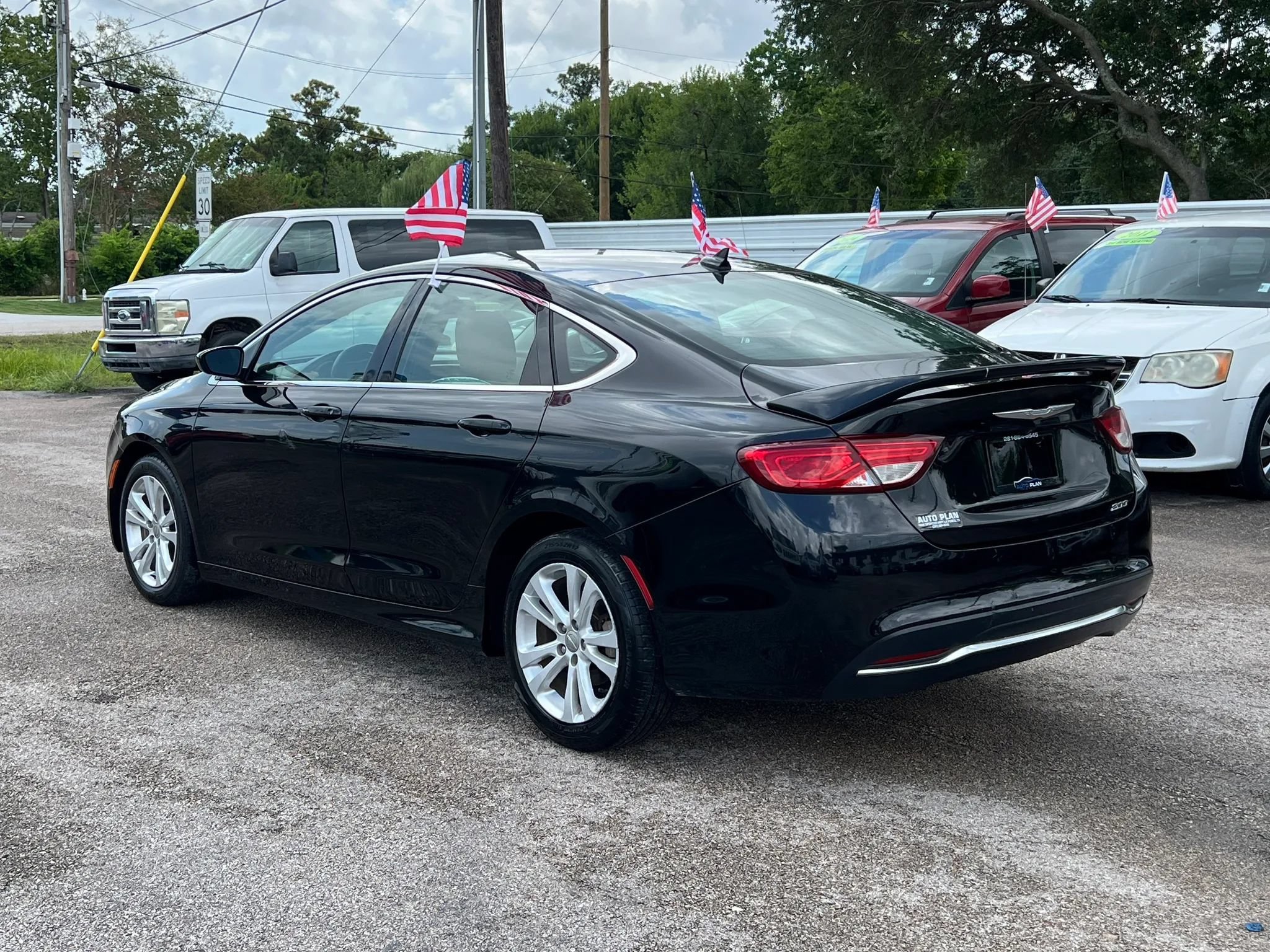 Used 2016 Chrysler 200 Limited w/ Convenience Group FWD image 8