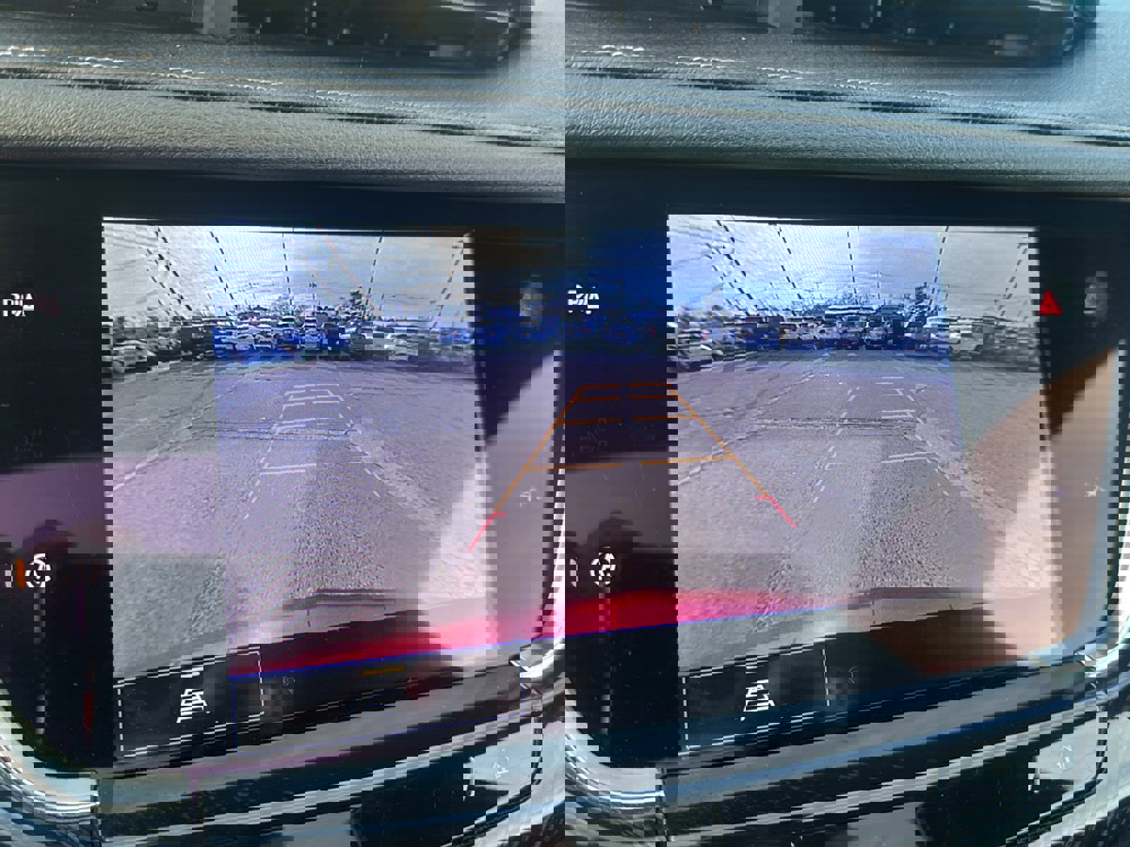 Used 2023 Cadillac XT6 Premium Luxury image 39