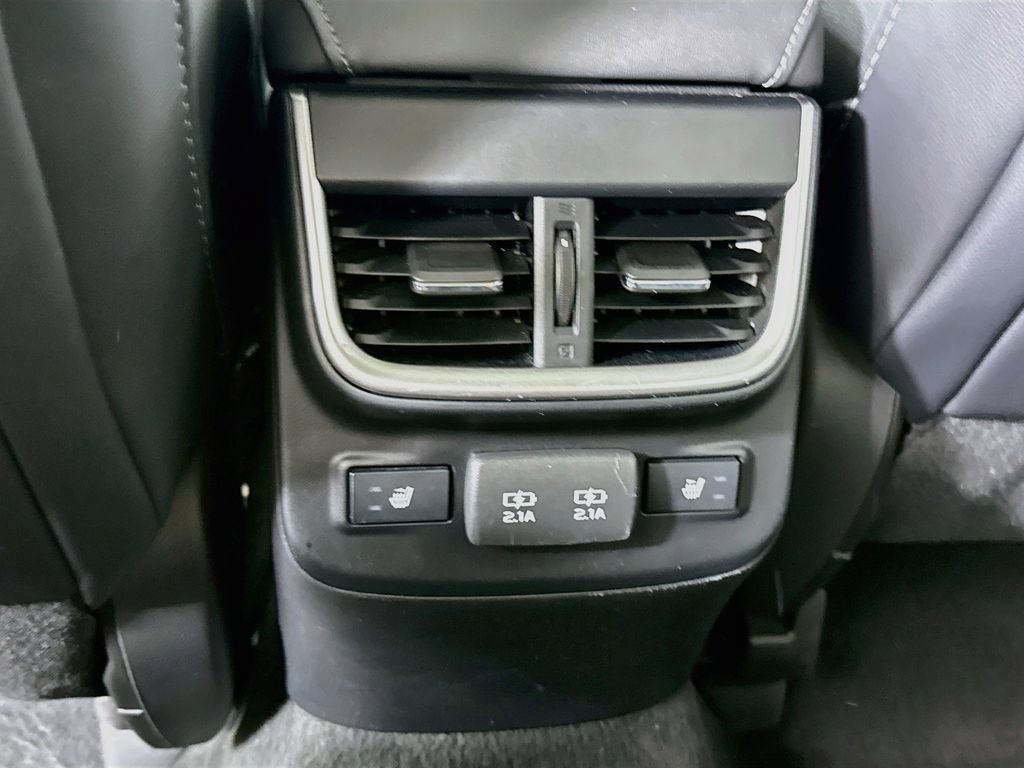 Used 2022 Subaru Legacy Limited AWD/4WD image 30