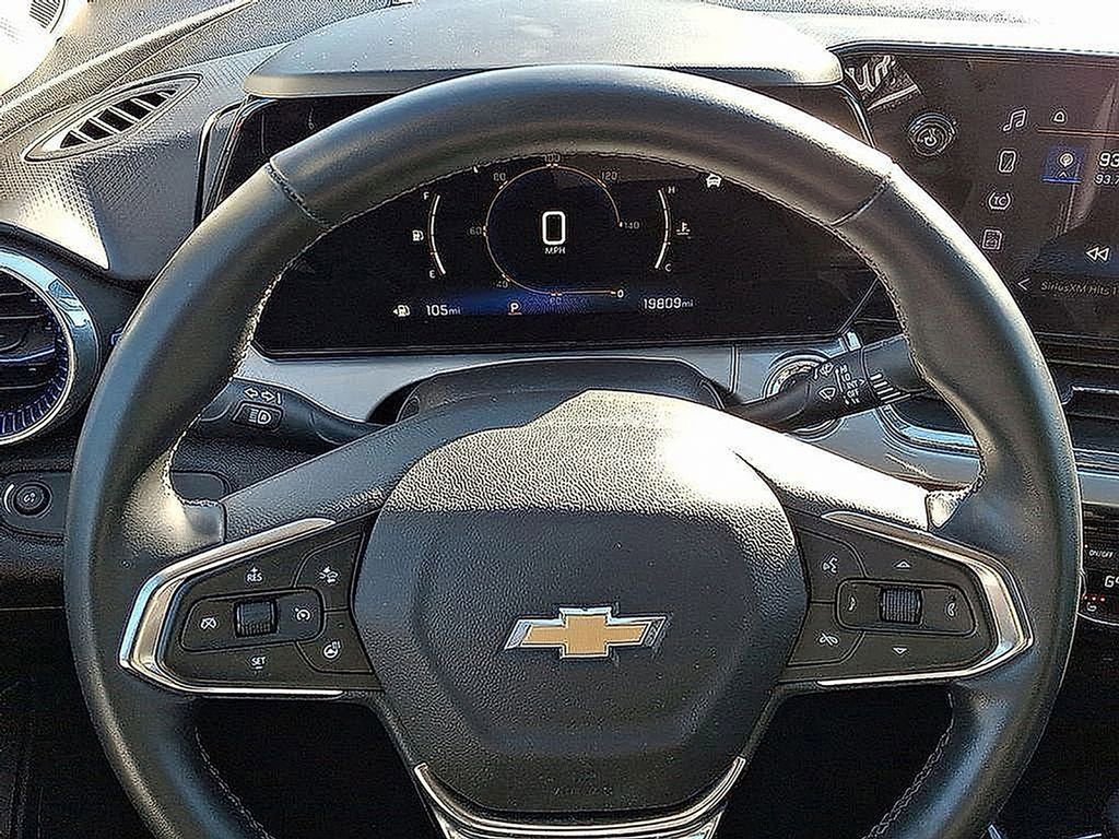 Used 2024 Chevrolet Trax LT w/ Driver Confidence Package image 21