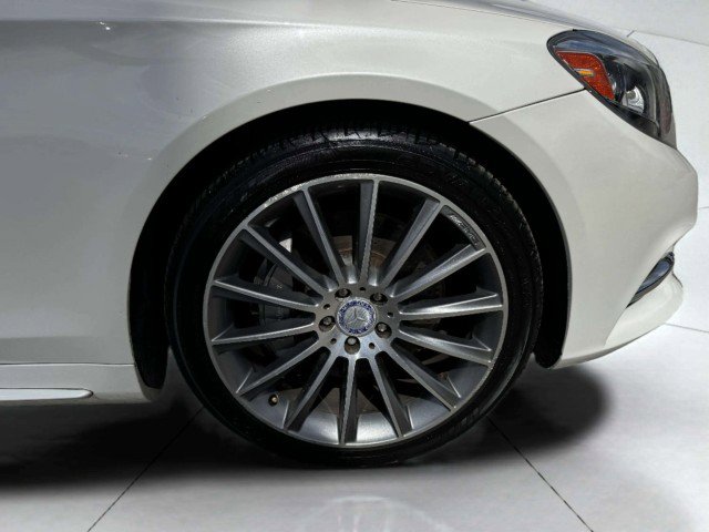 Used 2017 Mercedes-Benz S 550 Sedan image 64