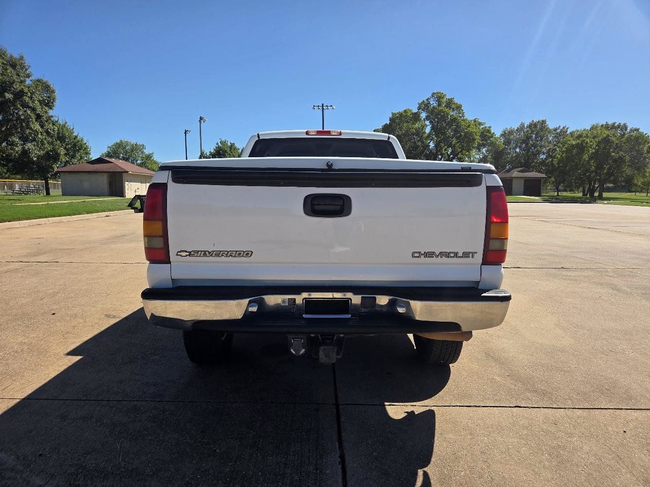 Used 1999 Chevrolet Silverado 2500 LS w/ Firm Ride Suspension Pkg RWD image 29