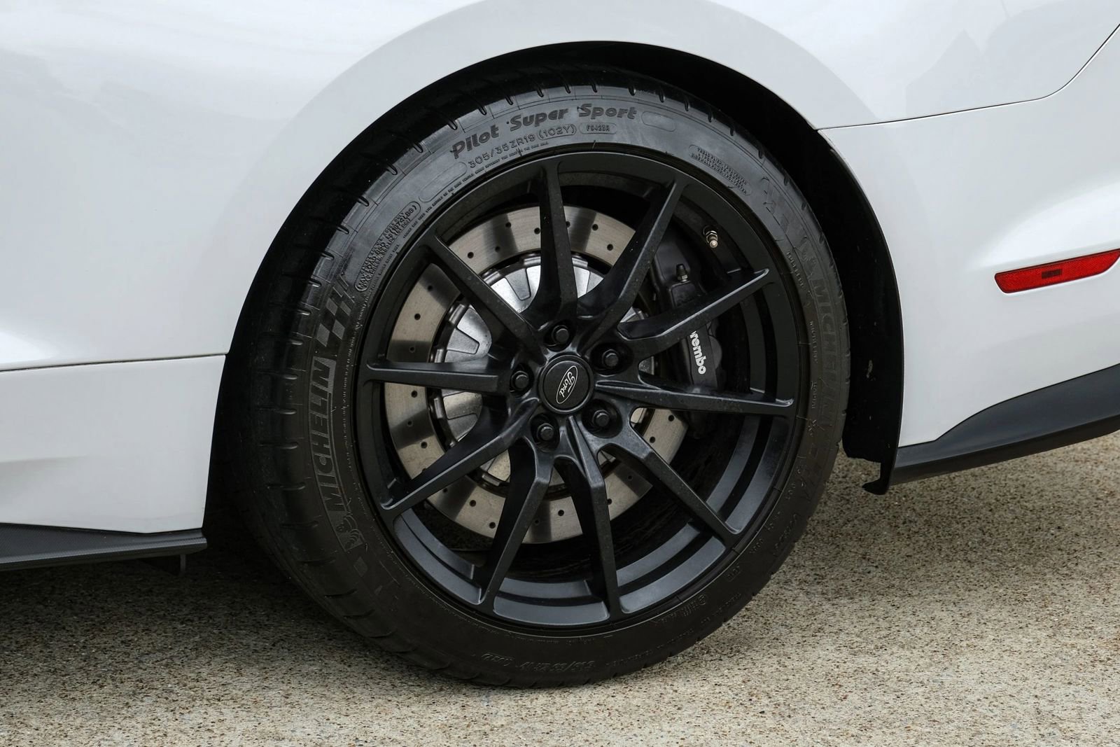 Used 2017 Ford Mustang Shelby GT350 w/ Electronics Package RWD image 61