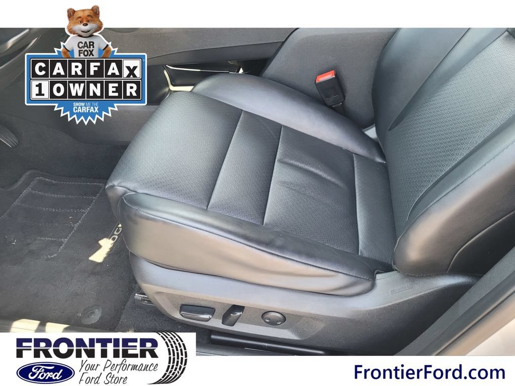 Used 2024 Nissan Rogue SV w/ SV Premium Package AWD/4WD image 23