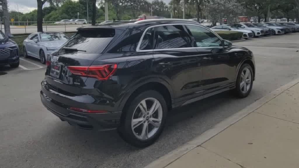 Certified 2024 Audi Q3 2.0T Premium AWD/4WD image 8