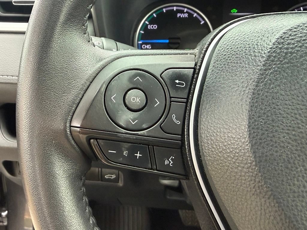 Used 2022 Toyota RAV4 XLE Premium AWD/4WD image 24