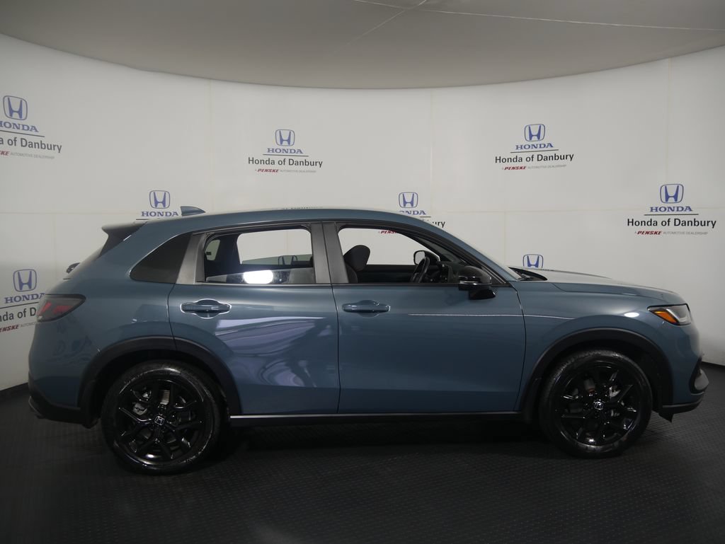 Used 2024 Honda HR-V Sport image 3