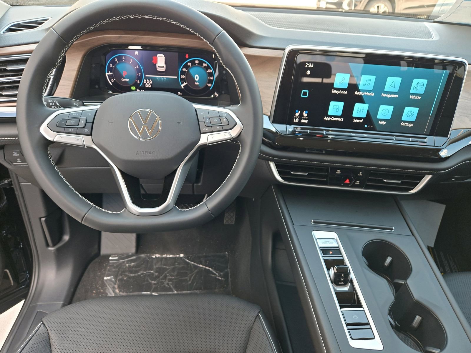 New 2026 Volkswagen Atlas SE image 10