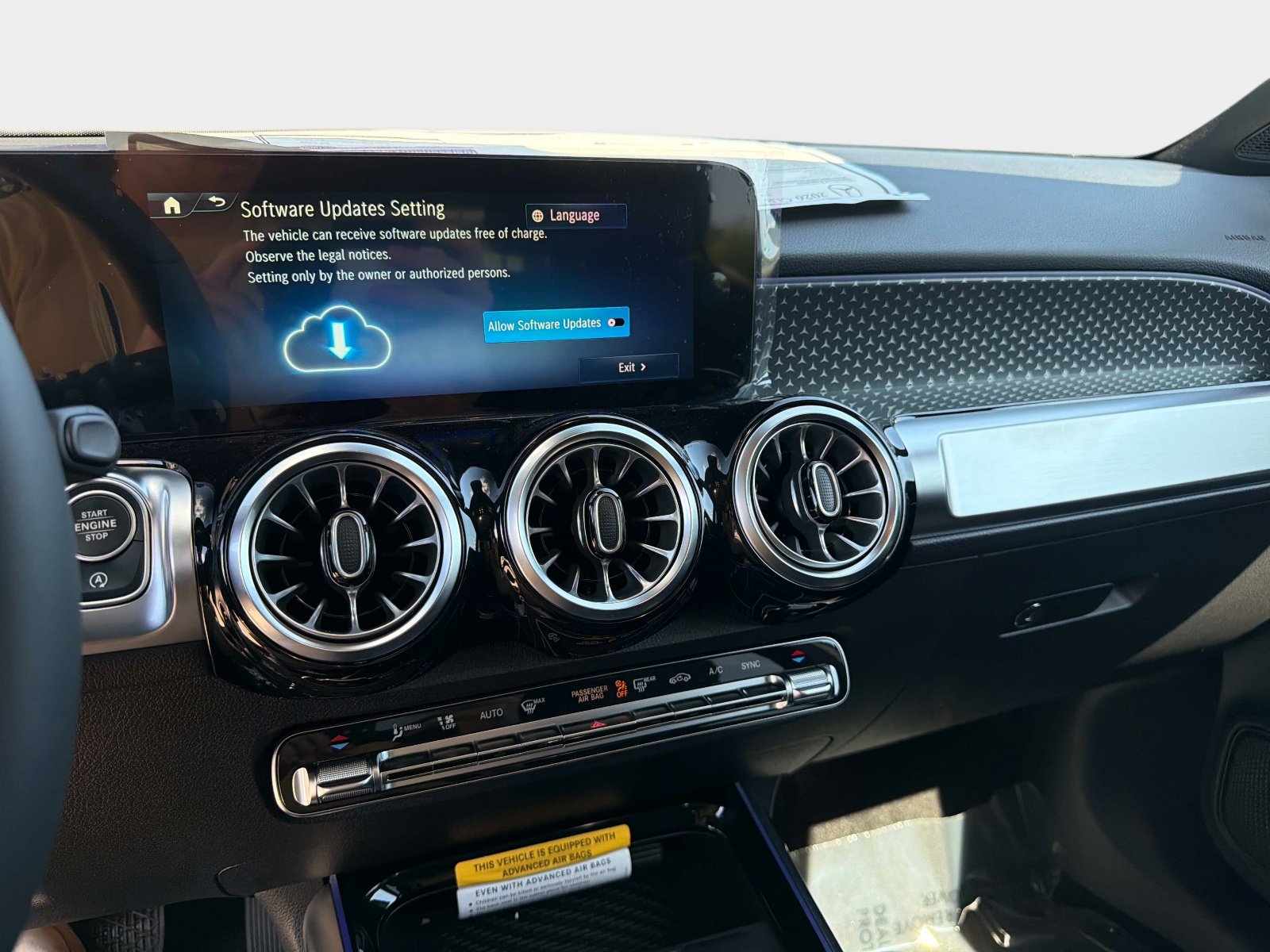 New 2026 Mercedes-Benz GLB 250 image 21