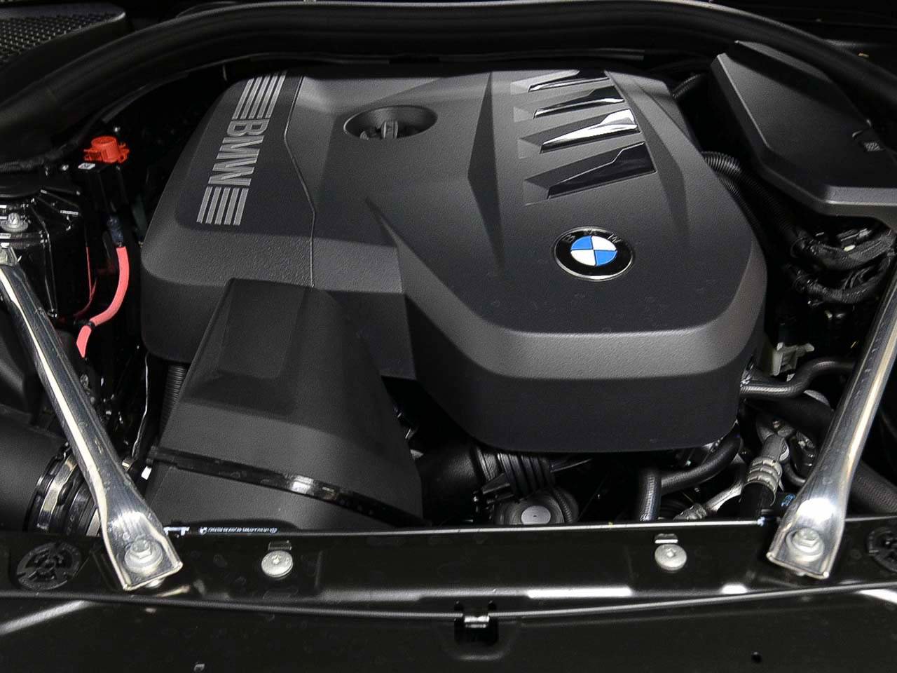 Used 2024 BMW 530i w/ Convenience Package image 15